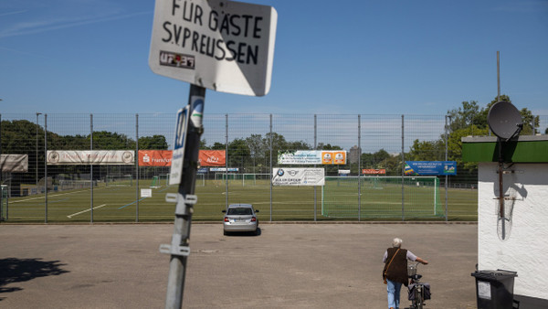 Das Gelände des SV Viktoria Preussen, wo ein 15-Jähriger am Pfingstwochenende im vergangenen Jahr durch einen Schlag auf den Kopf tödlich verletzt wurde.