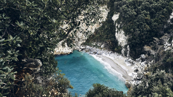 Verwunschener Ort: Der Strand Fakistra ist einer der einsamsten in der Gegend.