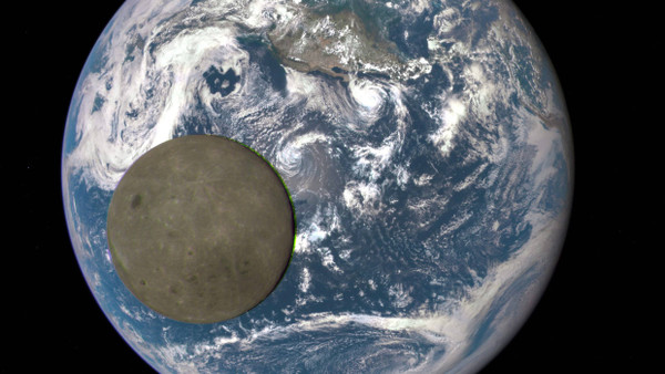 Seltener Anblick: die Mondrückseite. Die Nasa-Aufnahme vom 16. Juli 2015 stammt vom Deep Space Climate Observatory, einem Satelliten in rund 1,6 Millionen Kilometer Entfernung zur Erde.