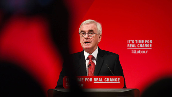 Corbyns Schattenkanzler – falls die Labour-Partei die Neuwahlen an 12. Dezember gewinnt: John McDonnell während einer Rede in London am 13. November 2019.