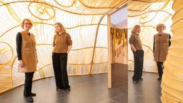 Bleiben positiv: Katrin Böhning-Gaese (links) und Franziska Nori möchten mit ihrer Ausstellung Mut machen und Menschen zum Handeln bewegen.