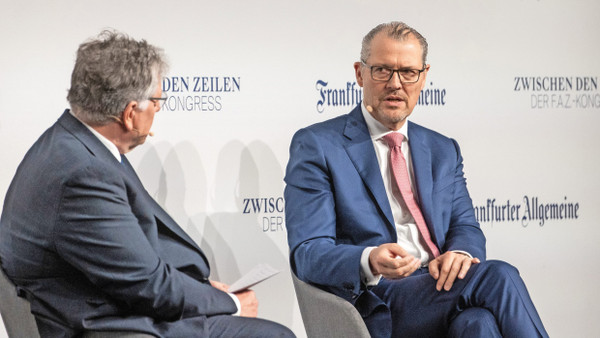 Rainer Dulger, Präsident Bundesvereinigung der Deutschen Arbeitgeberverbände, spricht mit F.A.Z.-Herausgeber Gerald Braunberger.