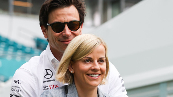 Toto Wolff ist Teamchef von Mercedes, seine Ehefrau Susie Geschäftsführerin der Frauen-Rennserie F1 Academy.