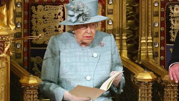 Queen Elizabeth II. am Donnerstag bei der Verlesung des Regierungsprogramms