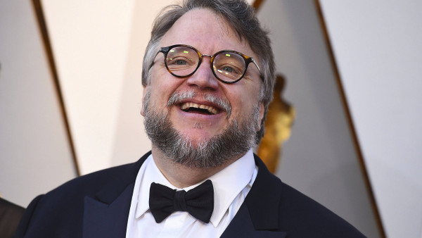 Guillermo del Toro hat mit „Shape of Water“ und seiner fabelhaften Welt des Fischwesens einen Nerv getroffen: Vier Oscars gingen an den Fantasyfilm.