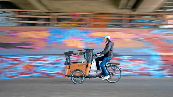 Rollende Kiste: Viele Eltern nutzen das Lastenrad zum Transport ihrer Kinder.