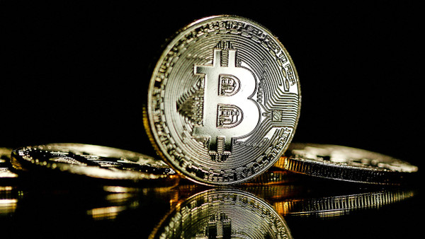 In die Digitalwährung Bitcoin kann jetzt auch über einen ETF investiert werden.