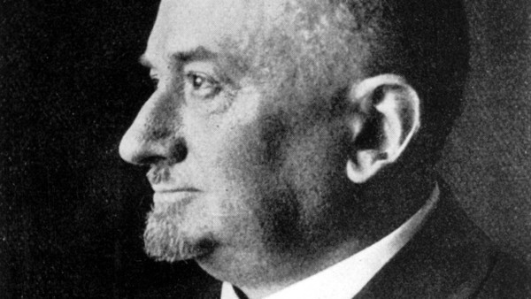 Der sowjetische Politiker Georgi Wassiljewitsch Tschitscherin. Er war von 1918 bis 1930 Nachfolger Trotzkis als Volkskommissar des Äußeren.