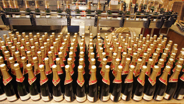 Champagnerproduktion in Frankreich: Auch die Erfindung des edlen Schaumweins fußt auf einem Scheitern.