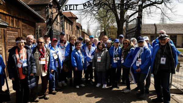 KZ-Überlebende am 18. April 2023 in Auschwitz