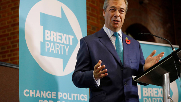 Keine Kompromisse: Nigel Farage, Brexiteer der ersten Stunde, will keinen Deal mit der EU und fordert Johnson zum Bündnis auf.