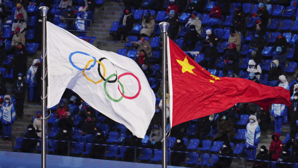 Auch in diesem Jahr wird die chinesische Flagge neben den Olympischen Ringen wehen.