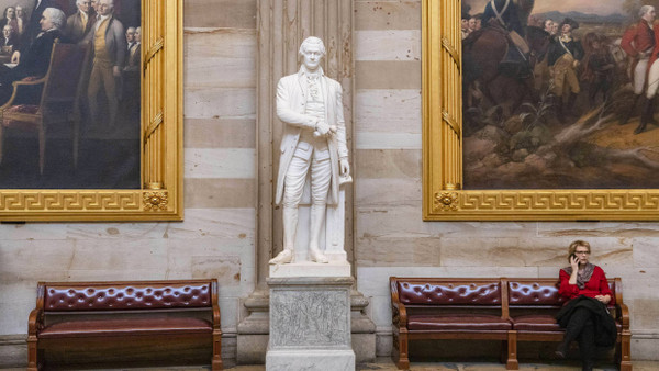 Statue von Alexander Hamilton im Kapitol