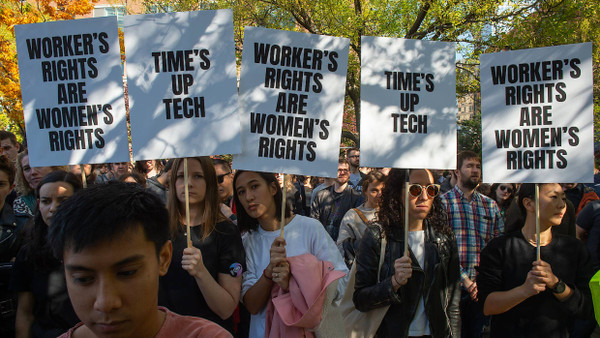 Traten öffentlich für ihre Rechte ein: Google-Mitarbeiterinnen während einer Demonstration.