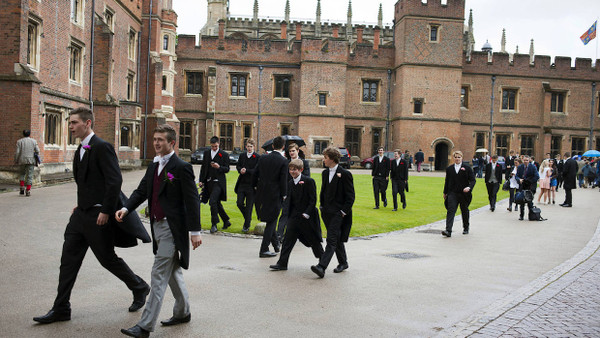 Das Eton College, gegründet im Jahr 1440, zieht Schüler aus der ganzen Welt an.