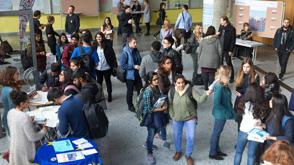 Gesichter des Wandels: Auch an der Fachhochschule Frankfurt wird die Studentenschaft immer internationaler.