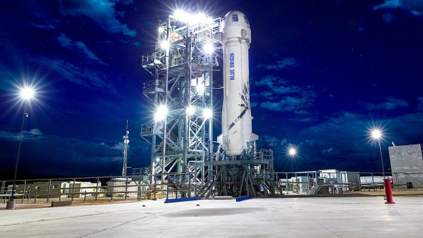 Amazon-Gründer Jeff Bezos hat auch ein Weltraumunternehmen: Blue Origin