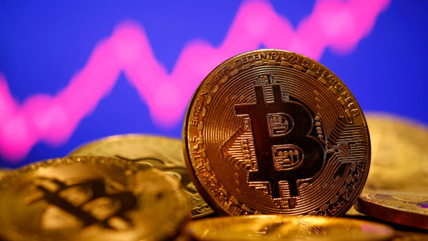 Der Preis der Digitalwährung Bitcoin ist sehr volatil.