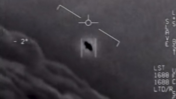 Unidentifiziert: Erscheinung auf einem am 28. April 2020 von der Infrarotkameras eines Piloten der U.S. Navy aufgenommenen Filmclips