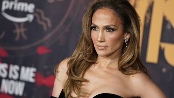 Jennifer Lopez bei der Premiere von "This Is Me... Now: A Love Story" in Los Angeles