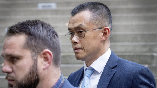 Nicht mehr der coole „CZ“: Binance-Gründer Changpeng Zhao beim verlassen des Gerichtsgebäudes in Seattle am Dienstag.