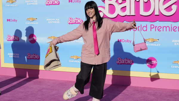 Billie Eilish bei der „Barbie“-Premiere in Los Angeles. Die Sängerin hat einen Song zum Soundtrack des Films beigesteuert.