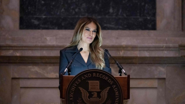 Einer ihrer wenigen öffentlichen Auftritte: Melania Trump spricht Mitte Dezember bei einer Veranstaltung in Washington.