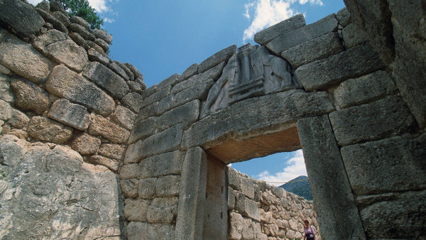 Das Löwentor der Akropolis von Mykene.