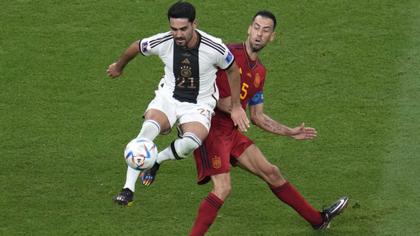 Ein Balleroberer: Spaniens Kapitän Sergio Busquets bei der WM in Qatar