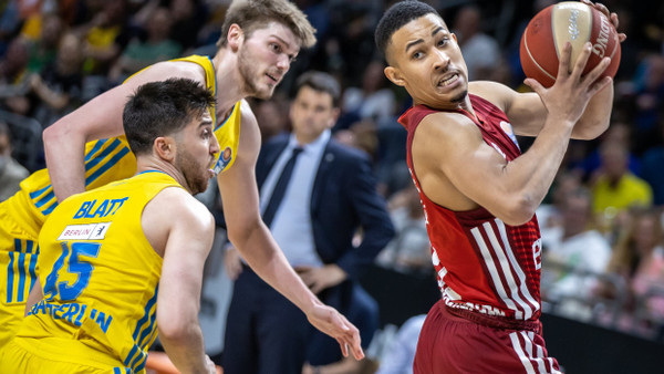 Jason George im Einsatz für Bayerns Basketballer.