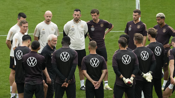 Reicht die Trennung von Hansi Flick? Dem Deutschen Fußball-Bund war man zuletzt nicht gerade zu Dank verpflichtet.