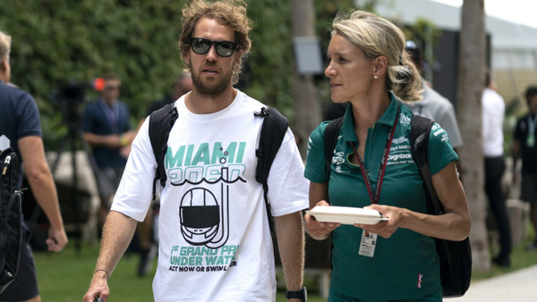 Miami 2060: Laut Vettels Shirt Schauplatz des 1. Underwasser-Grand-Prix