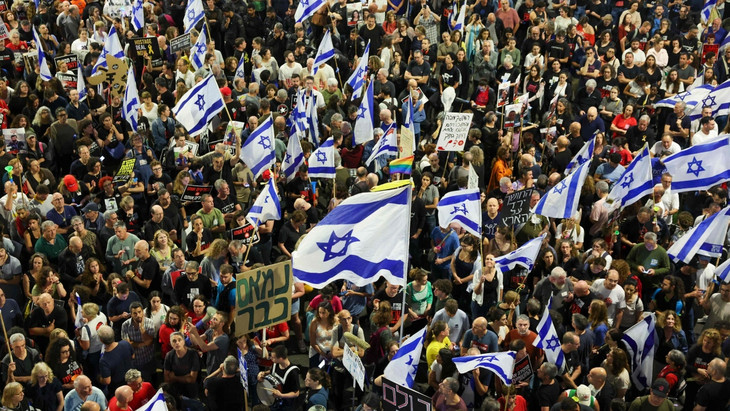 Fordern eine schnelle Vereinbarung mit der Hamas: Demonstranten am Samstag in Tel Aviv