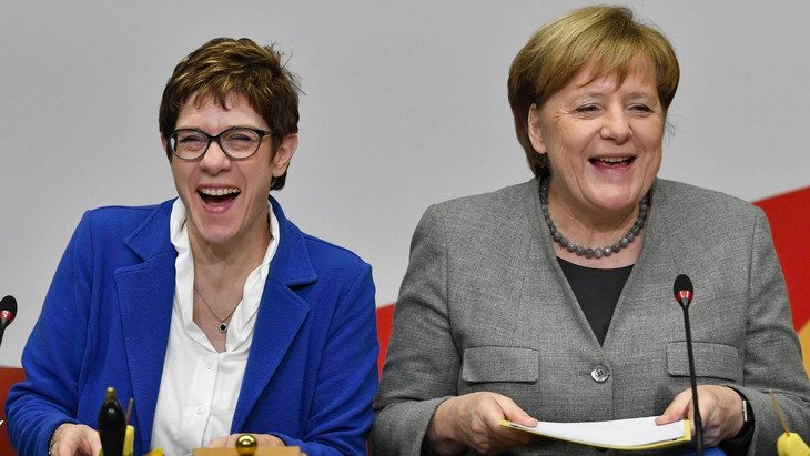 CDU-Chefin Annegret Kramp-Karrenbauer und Kanzlerin Angela Merkel