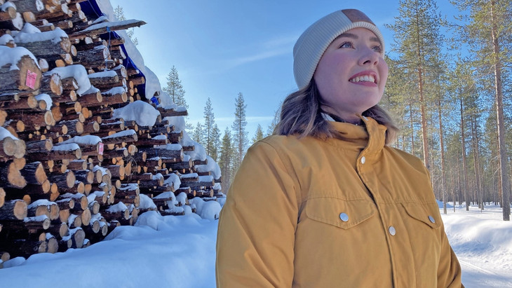 Naturschützerin Riikka Karppinen, 29, im finnischen Forst