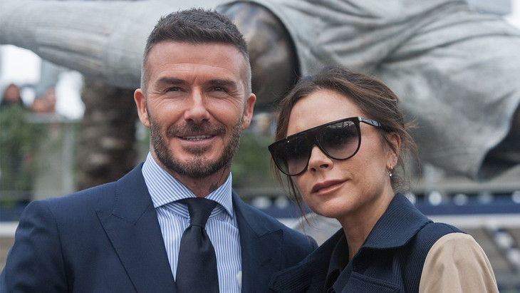Hat seiner Frau jetzt erst seinen Wurm gezeigt: David Beckham (mit Victoria Beckham).