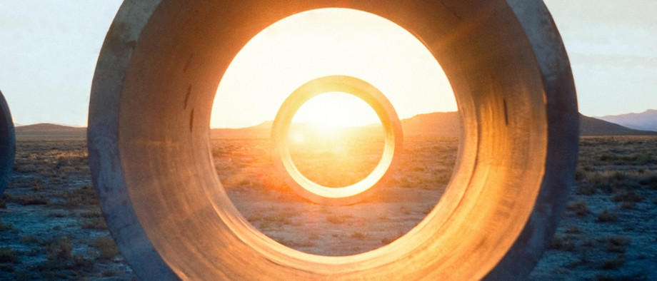 Die Sonne als Bild: Nancy Holts 1973-76 entstandene „Sun Tunnels“ im Great Basin Desert von Utah