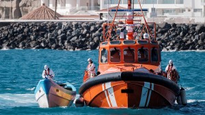 Spanische Küstenwache rettet Dutzende Flüchtlinge