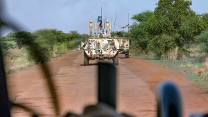 Kramp-Karrenbauer besucht Bundeswehrsoldaten in Mali