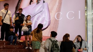 Gucci-Schwäche zieht Kering immer weiter nach unten