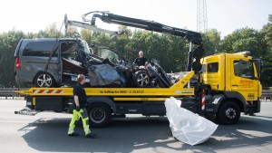 Fahrer von Leichenwagen bei Unfall auf A2 gestorben