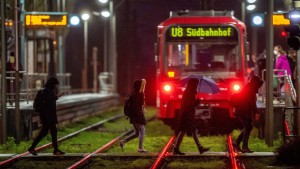 Weniger Bahnen, weniger Busse