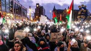 Palästina-Demonstranten setzen sich über Auflagen hinweg