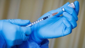 Neuer Corona-Impfstoff soll bald ausgeliefert werden