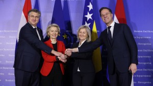 EU-Kommission für Beitrittsverhandlungen mit Bosnien-Hercegovina