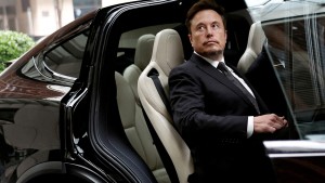 Tesla im Führungsvakuum