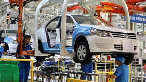 Volkswagen prüft Geschäfte in Xinjiang