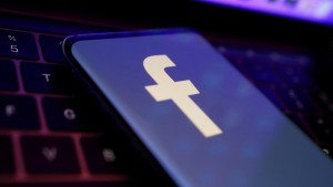 Datenschützer kritisiert Facebook-Bezahl-Abo
