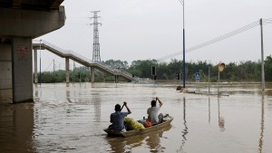 Hochwasser in China bedroht Zehntausende