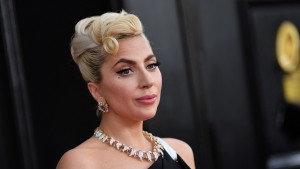 Lady Gaga muss keinen Finderlohn an Komplizin von Hundedieben zahlen